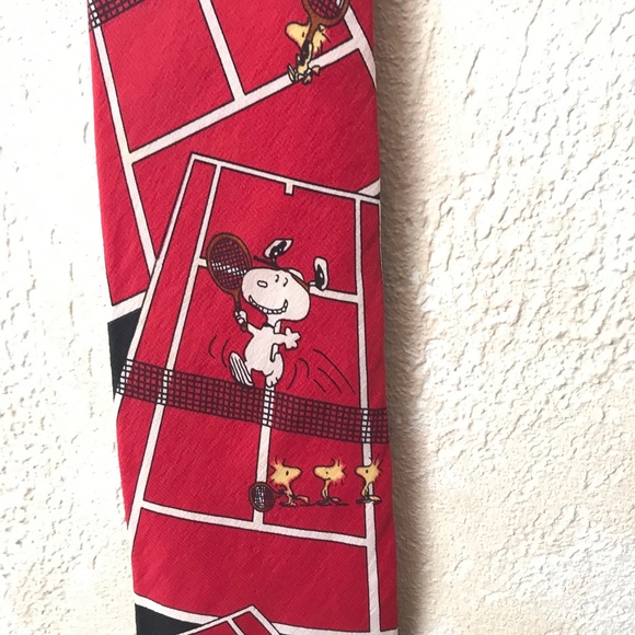 Host Pick 🎊🎉 Peanuts Original Vintage Snoopy Tie - Picture 3 of 7